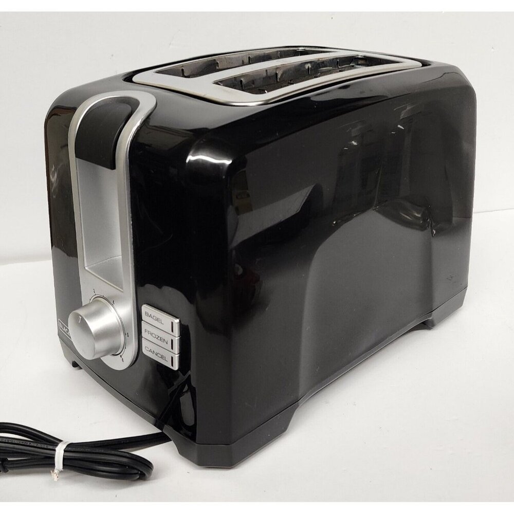 Black & Decker T2569B Toaster Pre-owned tested and working Perfectly